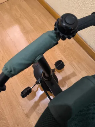 Triciclo Kinderkraft Aston Evolutivon verde