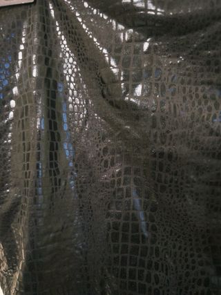 Falda pantalón negra sin estrenar. Elástico.