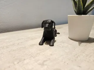 Statua cane nero geometrico