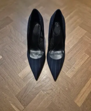 Tacones raya diplomática
