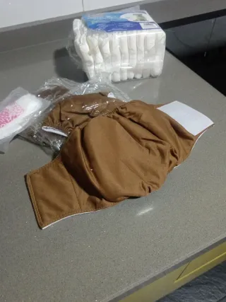 Pañales para perro marrones