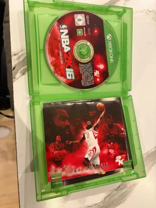 Lote 3 Giochi Xbox One: FIFA 17, 18 e NBA 2K16