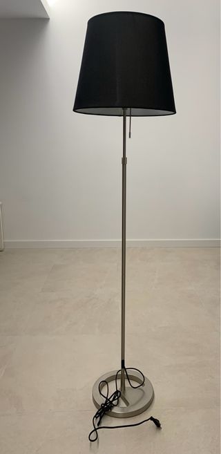 Lámpara de salón tela negra y metal, luz regulable