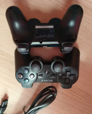 Consola PS3 Sony Negra + 2 Mandos