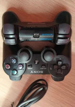 Consola PS3 Sony Negra + 2 Mandos