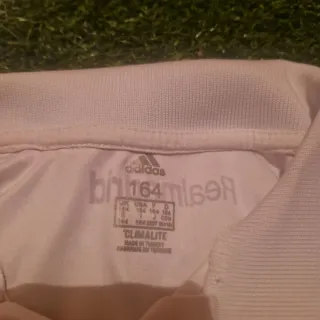 Conjunto Real Madrid Adidas Talla M de chic@.