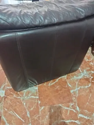 Sillones alemanes de cuero marrones en buen estado