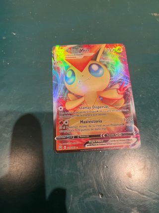 Carta Pokémon Victini VMAX 022/163