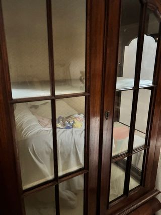 Vetrinetta antica in legno e vetro