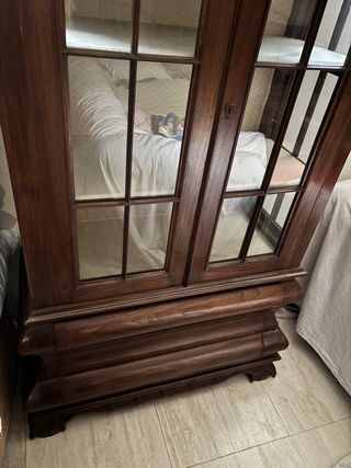 Vetrinetta antica in legno e vetro