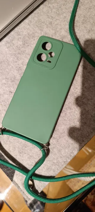 Funda móvil verde con cordón Redmi note 12 Pro+