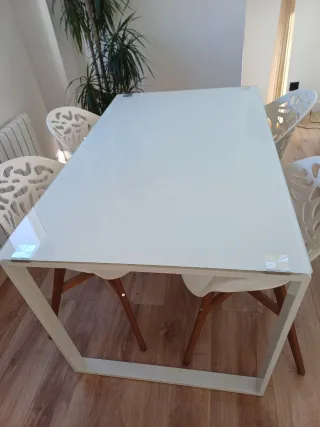 Mesa comedor cristal 150x90 patas blancas