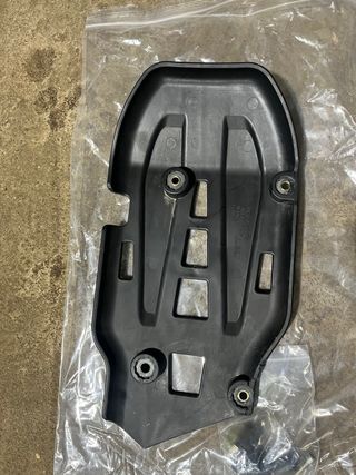 Cubre cárter original BMW GS + tronilleria