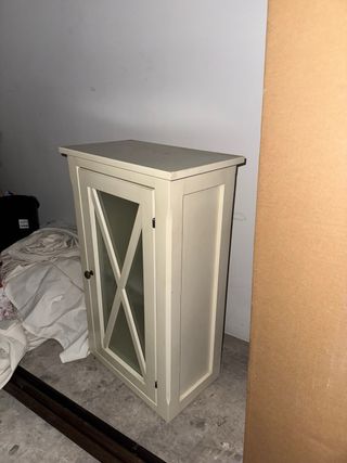 Armario de baño de madera beige