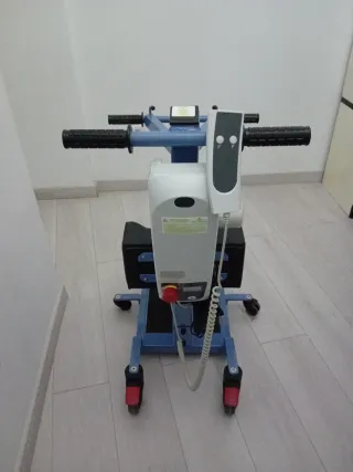 URGE Grúa de bipedestación