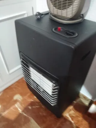 Estufa de gas negra