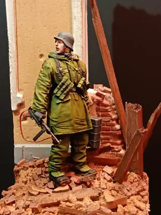 Maqueta División Azul Soldado Ruinas