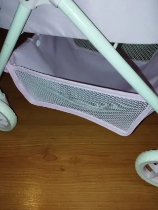 Carrito de muñecas rosa