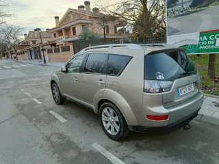 Mitsubishi Outlander 2008
