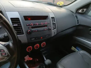 Mitsubishi Outlander 2008