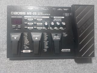 Boss ME-25 Multieffetto per Chitarra