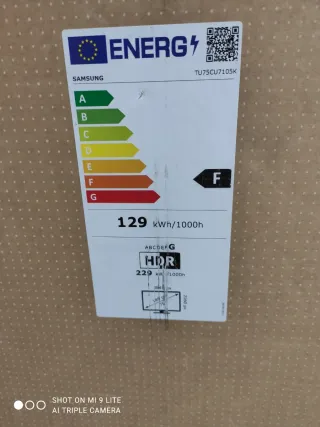 TV Samsung Crystal UHD 75 CU7105K (Pantalla Rota)