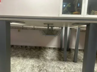 Scrivania da ufficio a due piani a forma di L