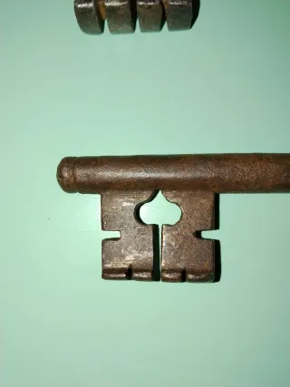 Chiave antica in ferro