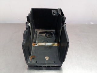 SOPORTE BATERIA FORD FOCUS BERLINA (CB8) AM511072