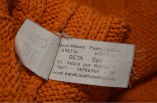 Jersey Fred Perry cuello pico naranja