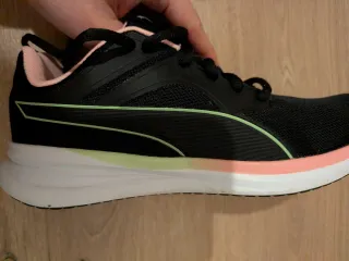 Zapatillas Puma Transport Negras y Rosas