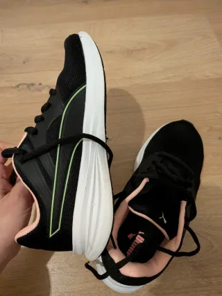 Zapatillas Puma Transport Negras y Rosas