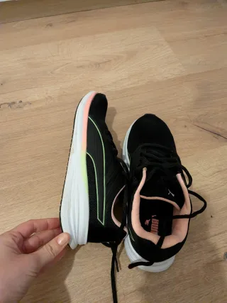 Zapatillas Puma Transport Negras y Rosas