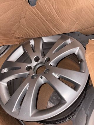 Llanta Mercedes Clase c original