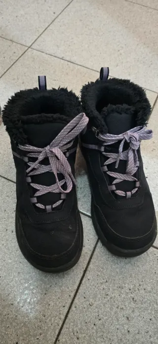 Botas de nieve Decathlon niño talla 35 y 29