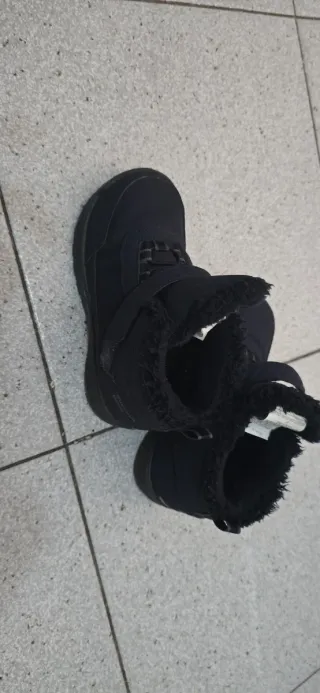 Botas de nieve Decathlon niño talla 35 y 29