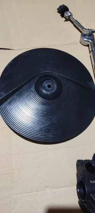 Plato batería Roland CY8 con mástil y abrazadera