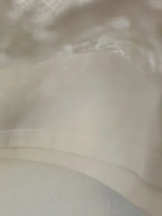 Falda corta blanca con encaje