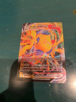 Carta Pokémon Regieleki VMAX