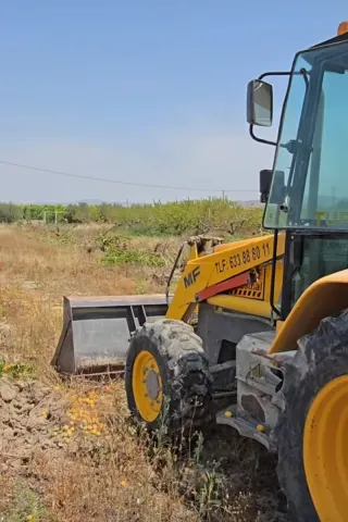 Retroexcavadora massey ferguson