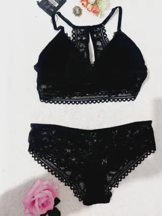 Conjunto Lencería Encaje Negro M/L