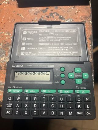 Calculadora Casio Data Bank DC2000 130