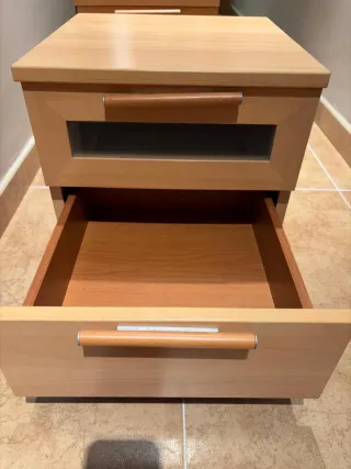 Mesitas de noche madera y cristal