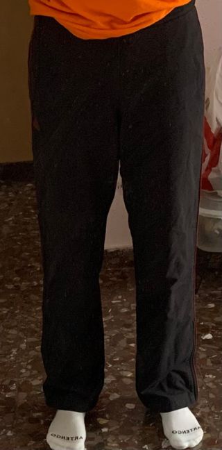 Pantalón recto chándal Adidas Talla M