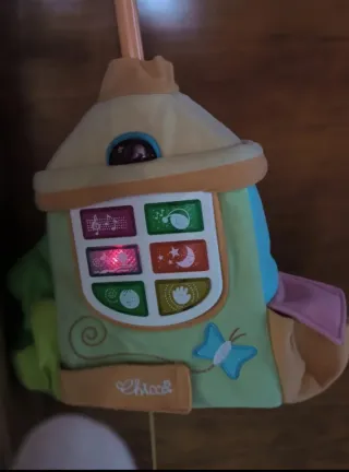 Móvil musical para bebé