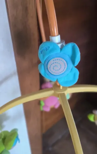 Móvil musical para bebé