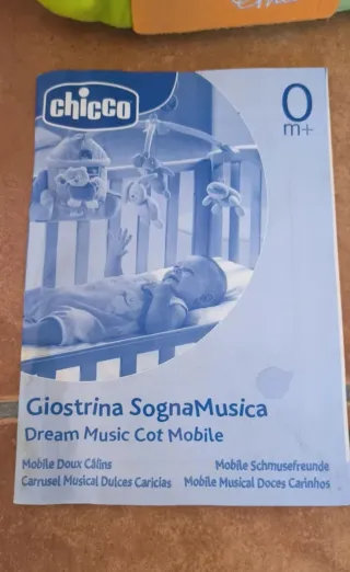 Móvil musical para bebé