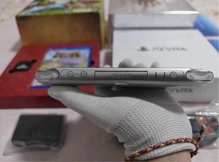 Ps Vita Dragon Quest Metal Slim Limited Edition