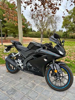 Yamaha YZF R125 2023 Negra