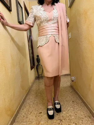 Vestido de fiesta beige y rosa
